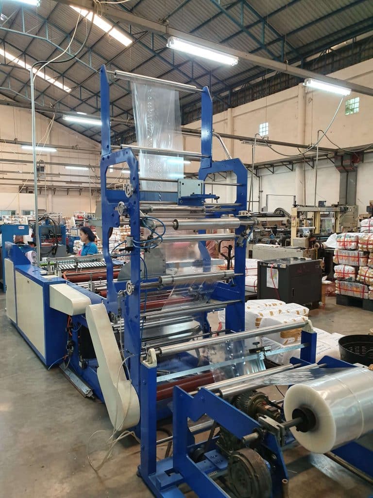 เครื่องตัดถุงพลาสติกชนิดต่างๆ